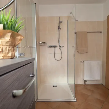 Kapitaensterrasse Lägenhet Göhren-Lebbin